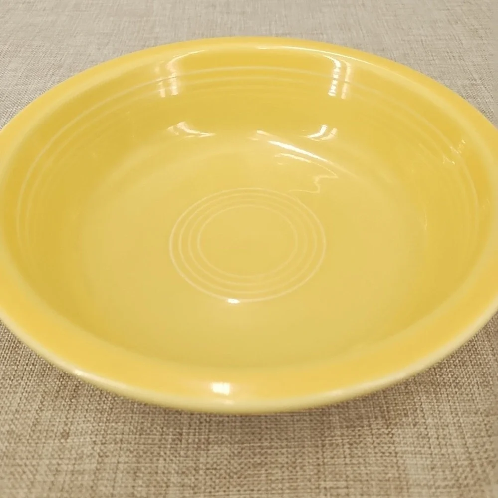 Fiesta Retired Sunflower Yellow Classic Rim Cereal Bowl 6 7/8